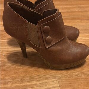 Fioni from Payless brown bootie stacked heels